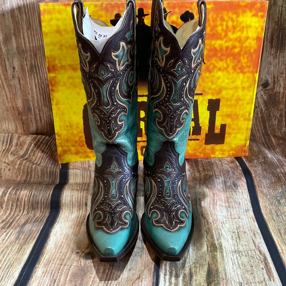Corral Turquoise Studded W/ Chocolate Overlay Snip Toe Boots - G1184